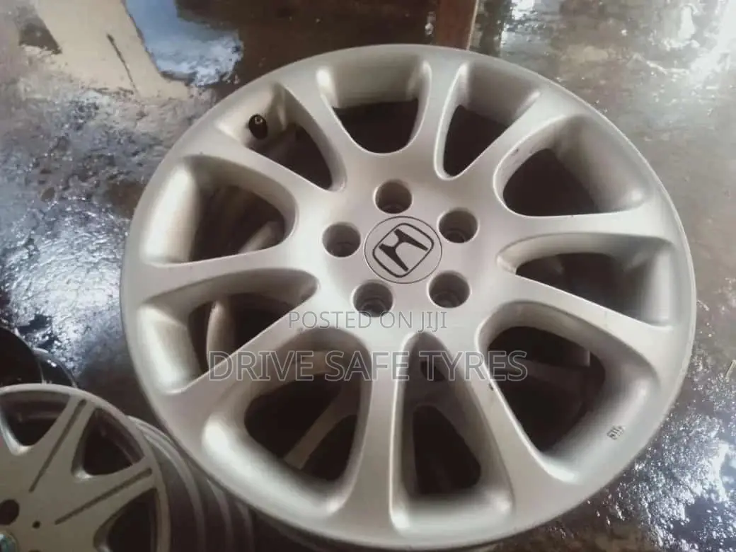 18 Inch Honda Rims Original Set