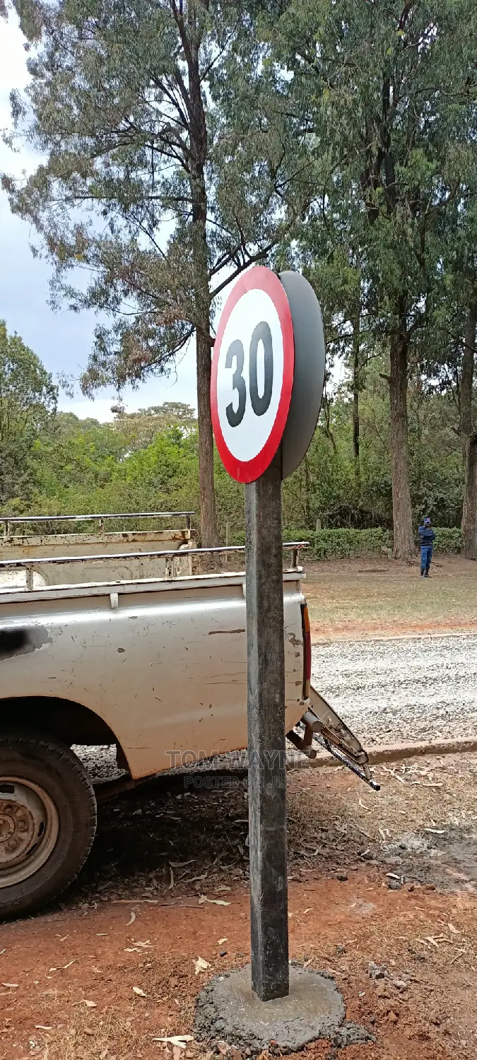 Road Side Signs For Motorists, Riders And Pedestrians
