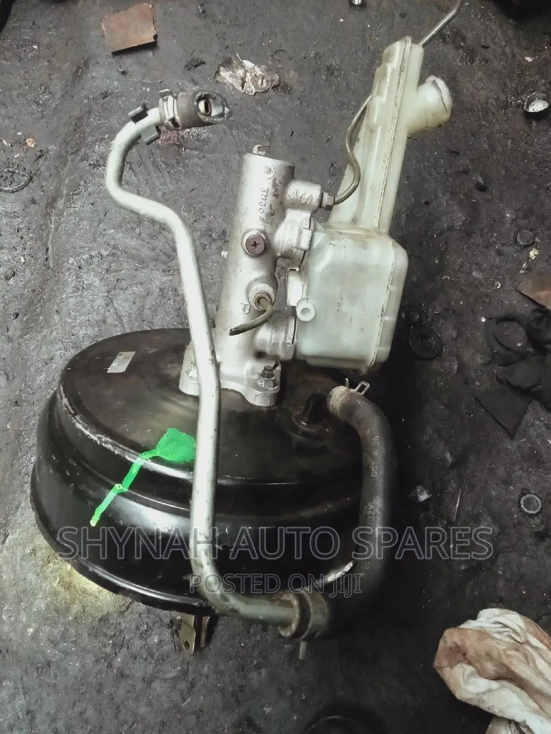 Brake Booster and Master Cylinder Nissan Patrol, Caravan