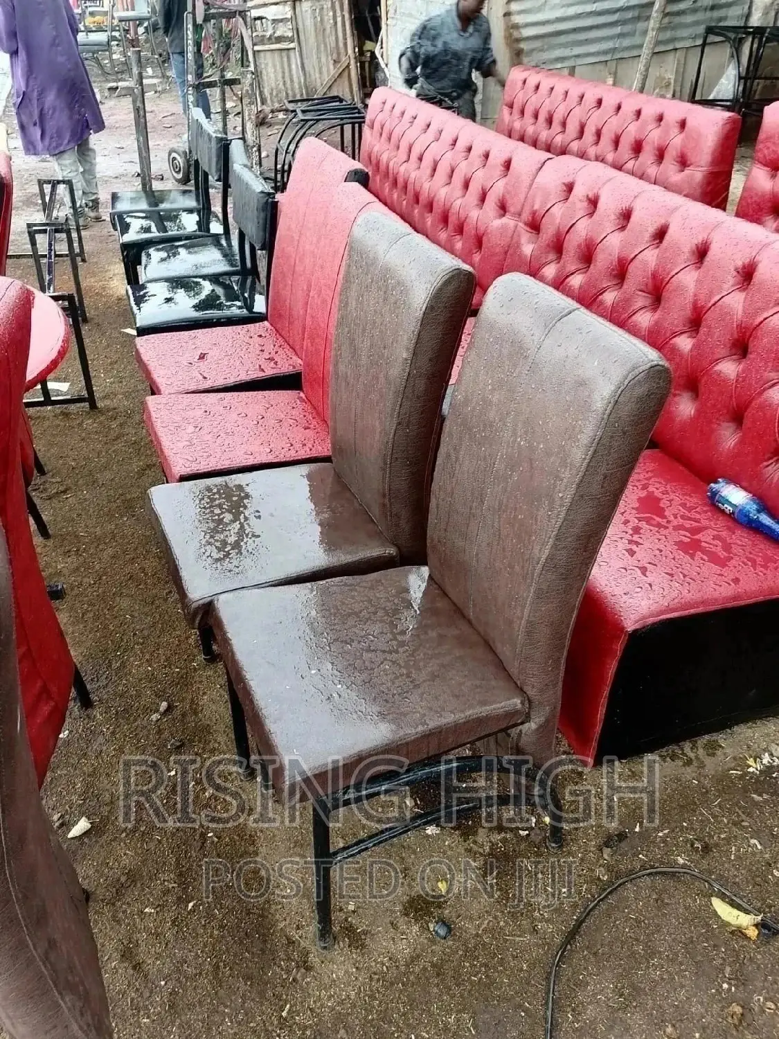 Best Quality 3 Seater Restaurant Coaches