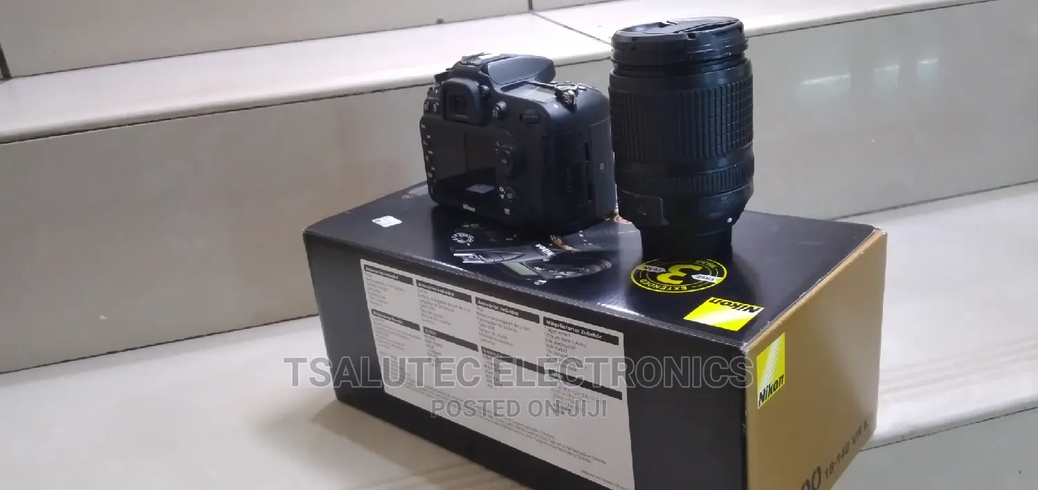 Nikon DSLR D7200
