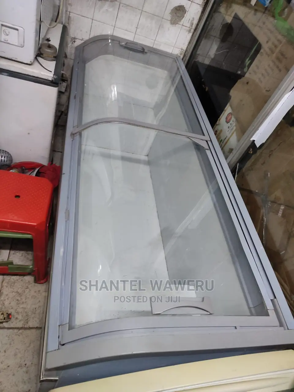 Display Freezer 700 Litres