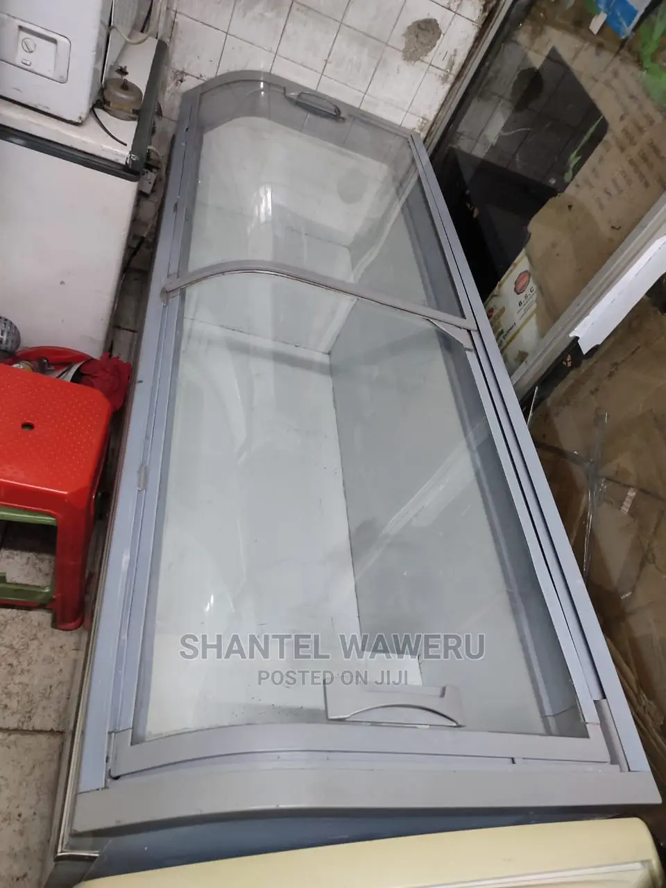 Display Freezer 700 Litres