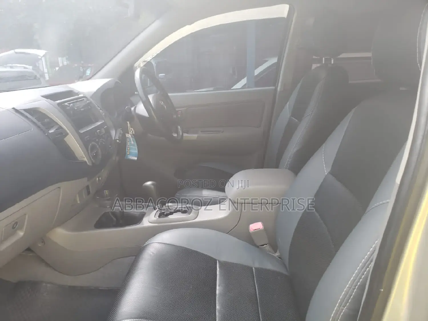 Toyota Hilux 2009 2.5 D-4d 4X4 SRX Silver