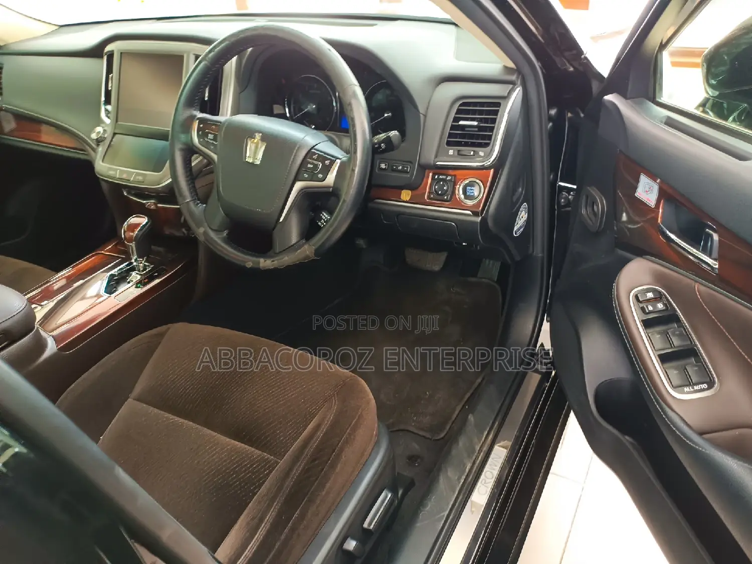 Toyota Crown 2014 Black