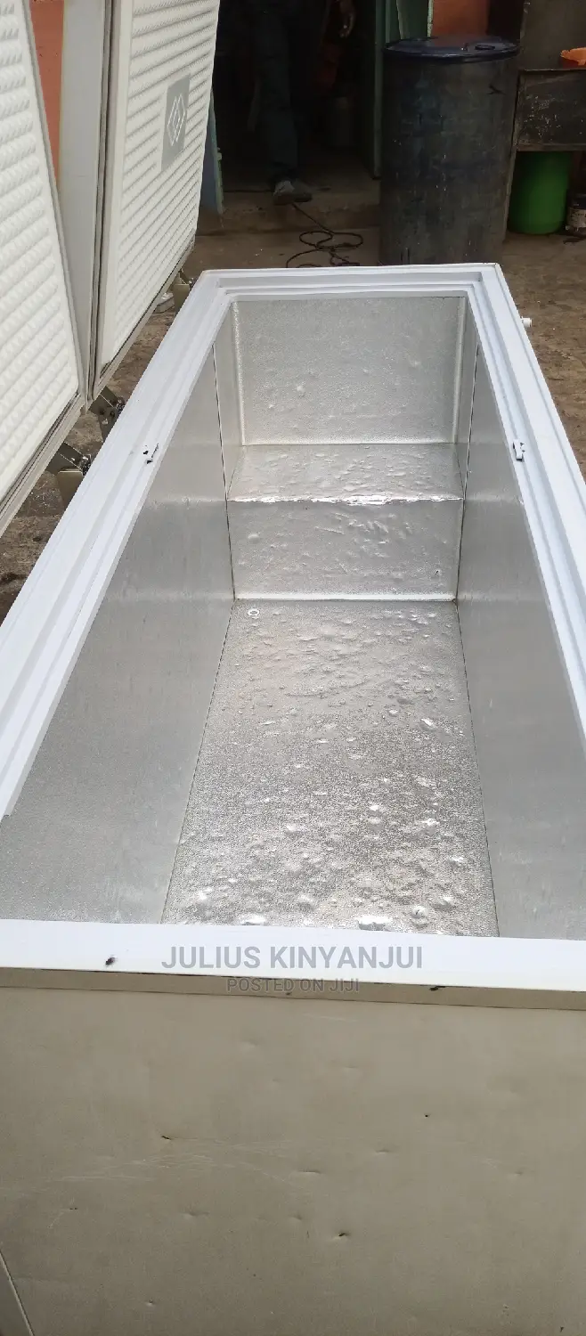 Double Door Freezer 750L