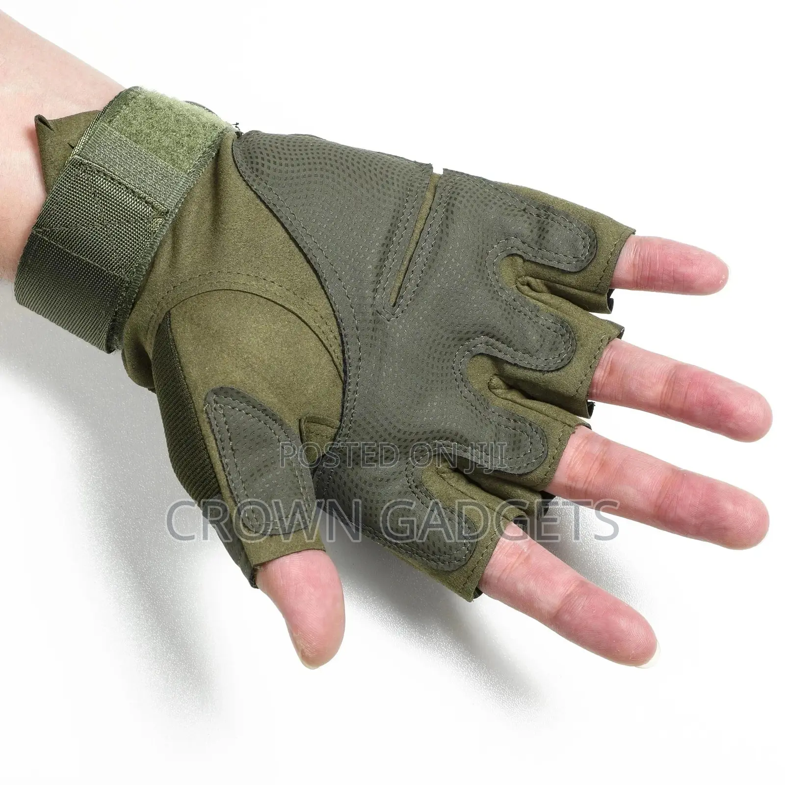 Durable and Practical Millitary Gloves