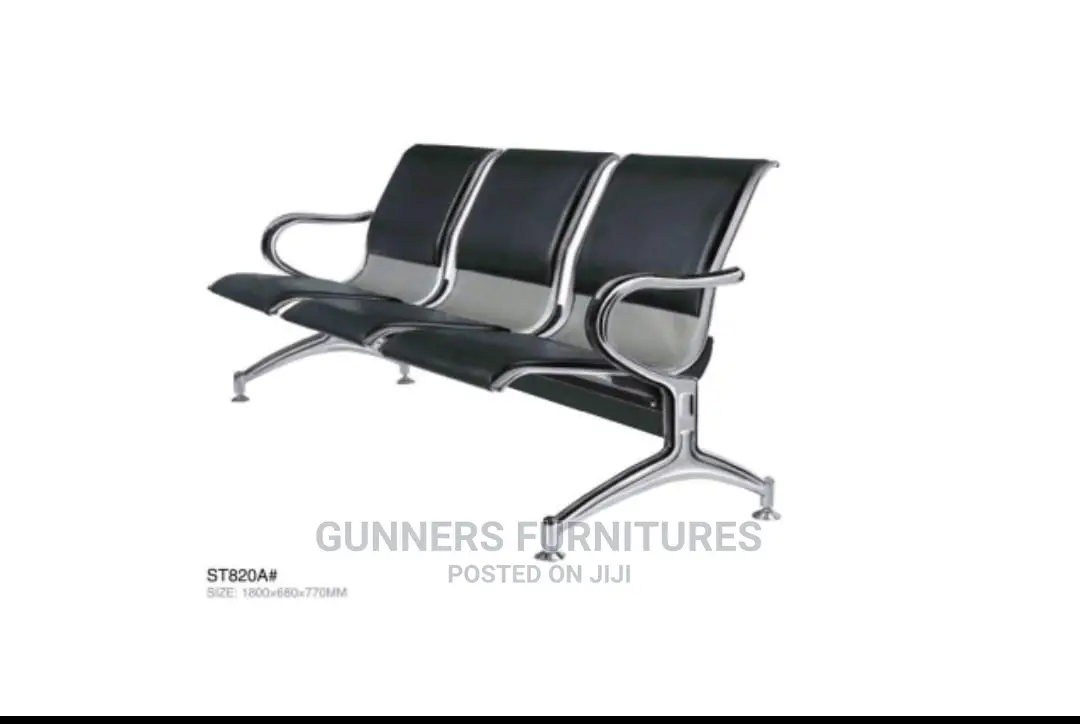Airport Padded Link Chair.