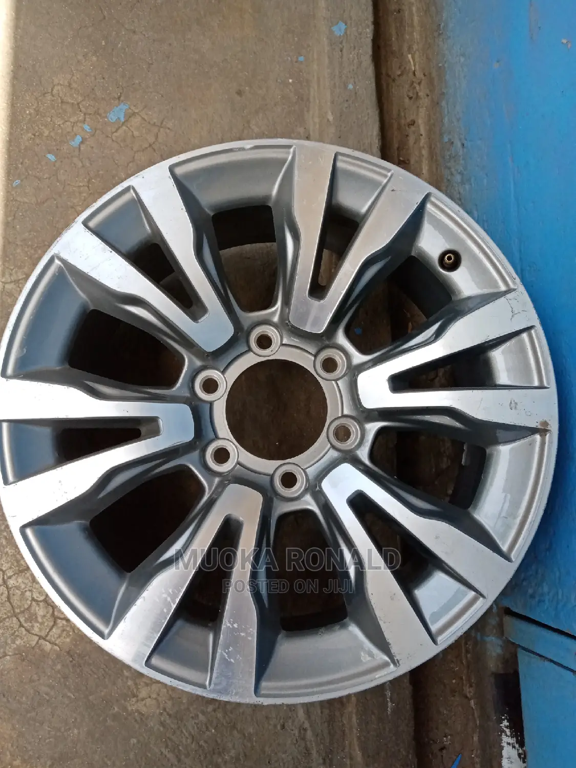 Isuzu Chevrolet Sports Rims 18inch (Original Rims)
