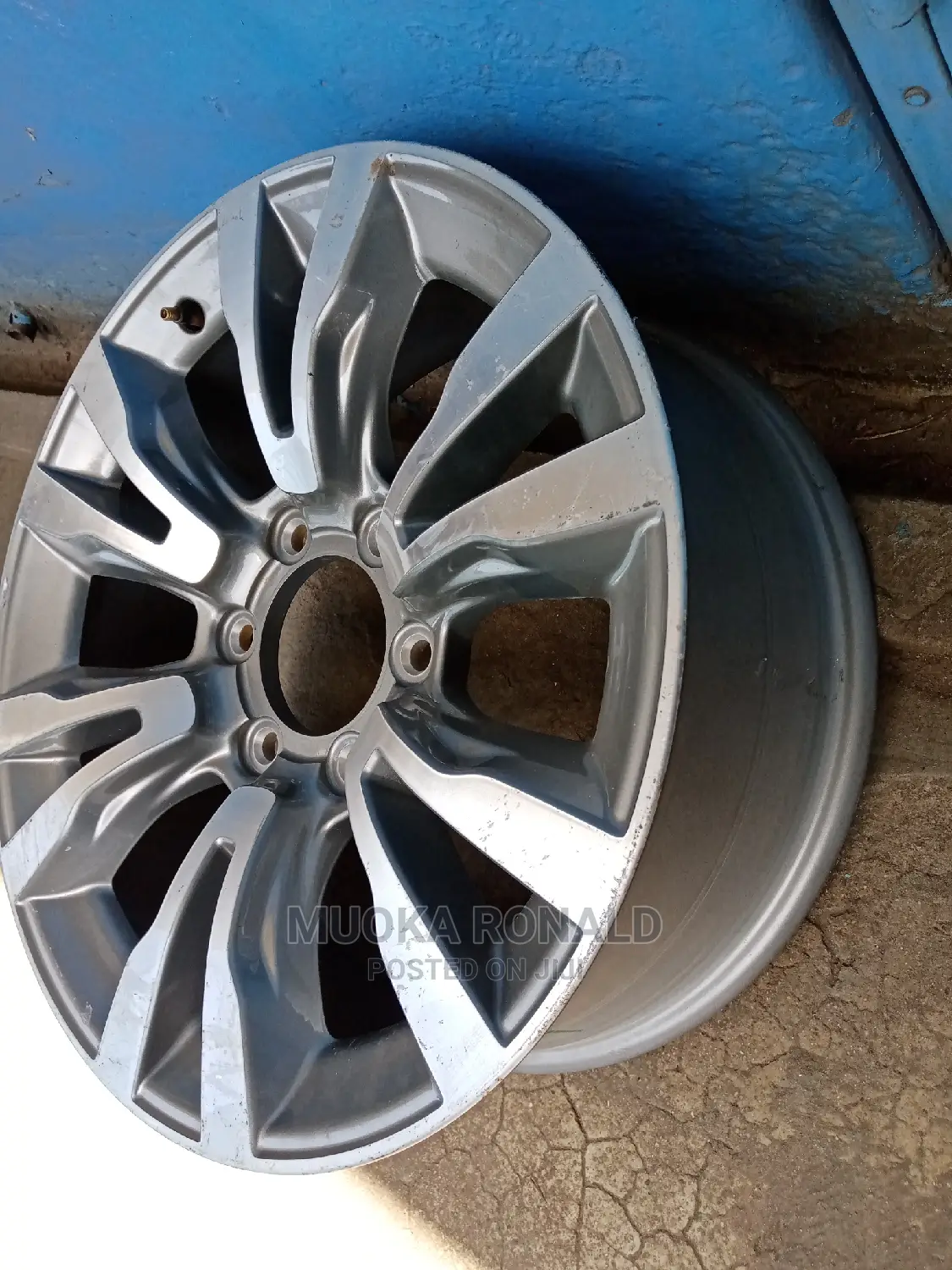 Isuzu Chevrolet Sports Rims 18inch (Original Rims)