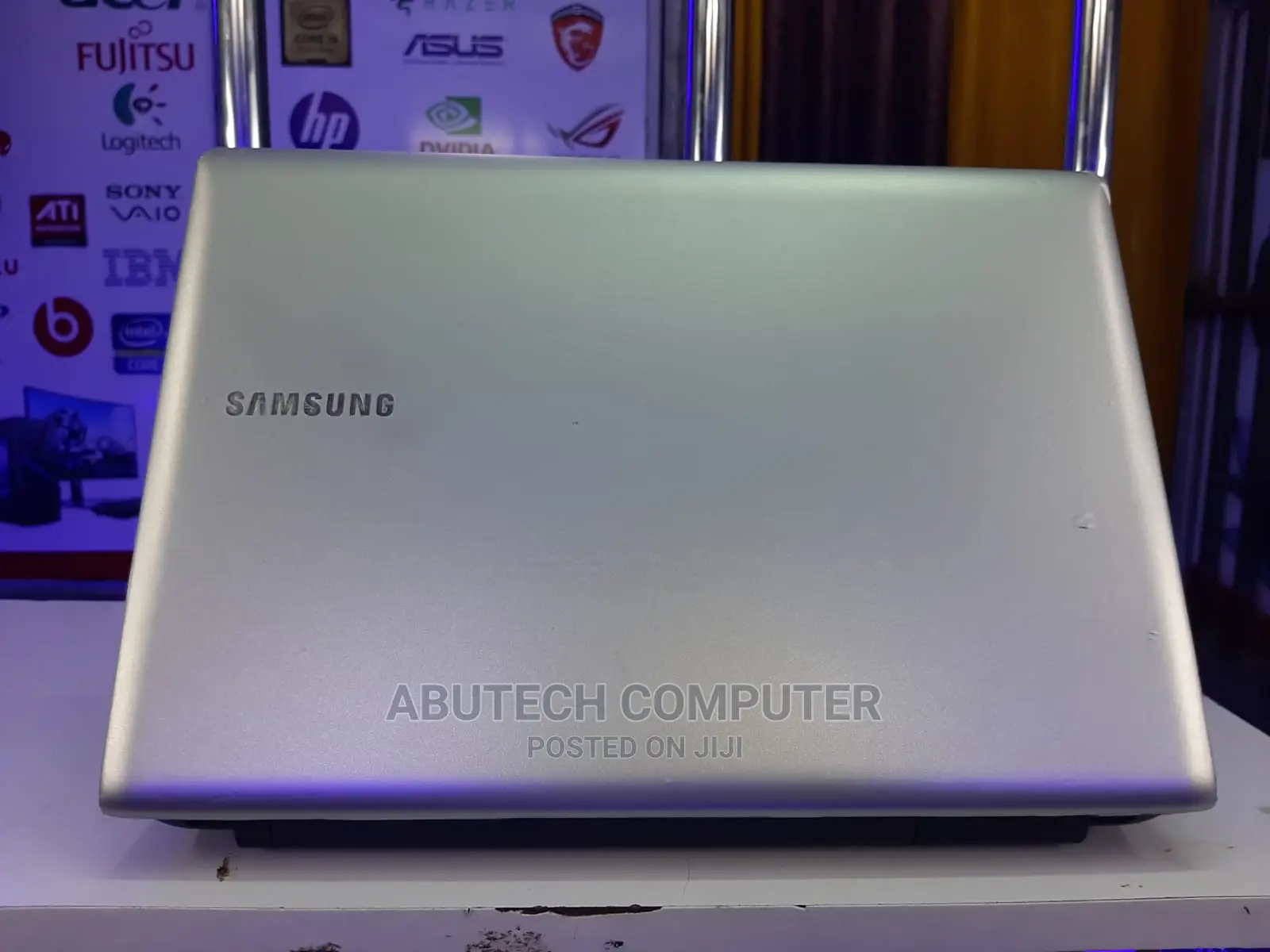 Laptop 4GB Intel Core I3 HDD 500GB