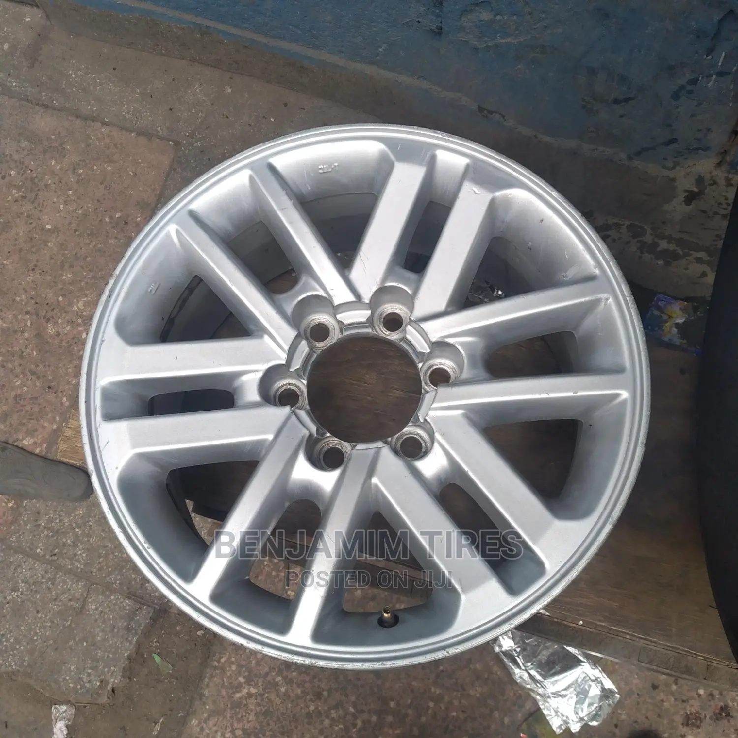 Original Rim Size 17 Inch for Toyota Fortuna.