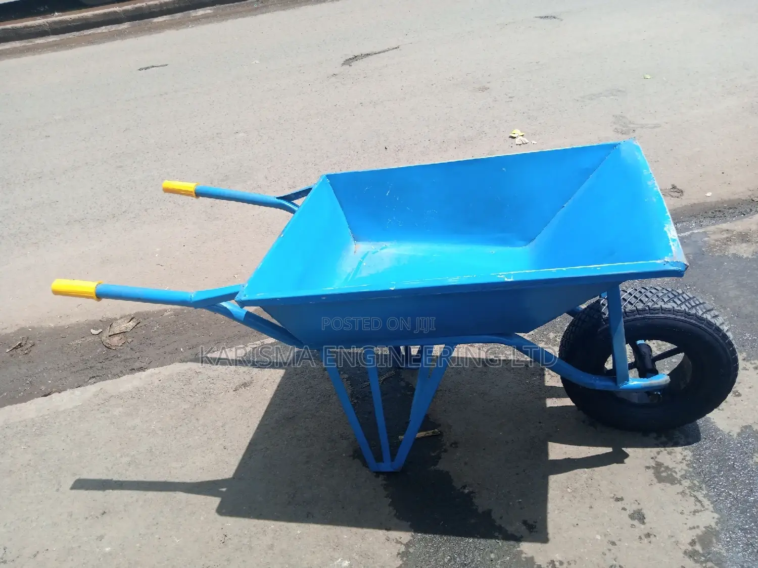 Heavy Gauge Wheelbarrow
