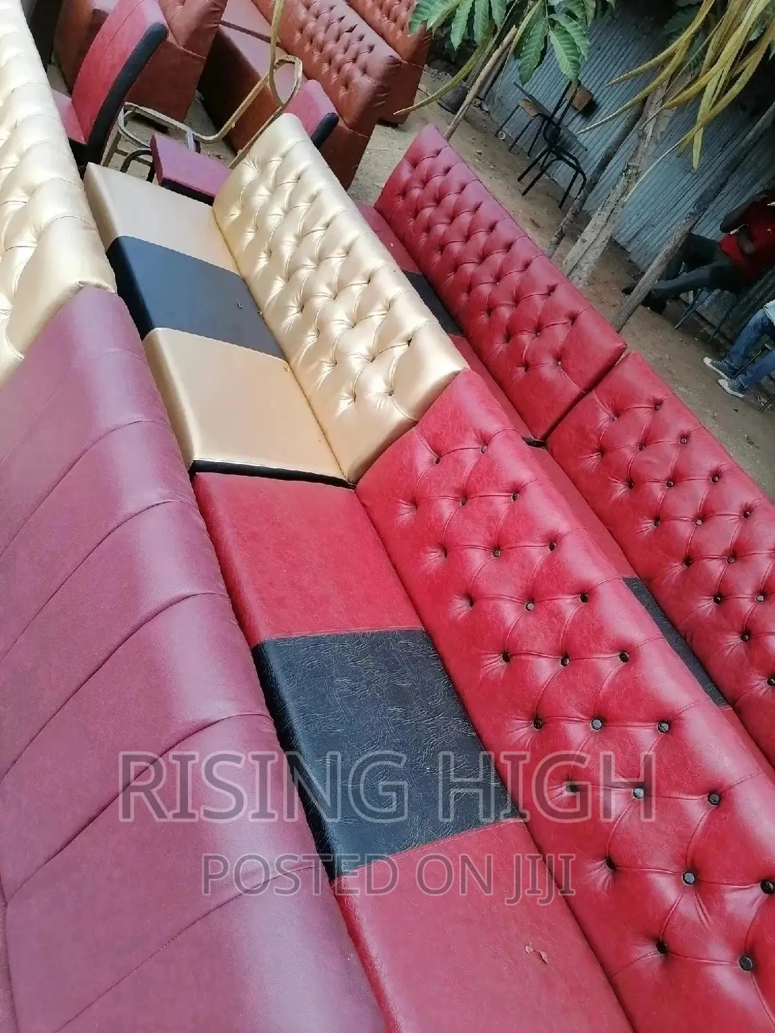Finest Top Quality Restaurant Sofas