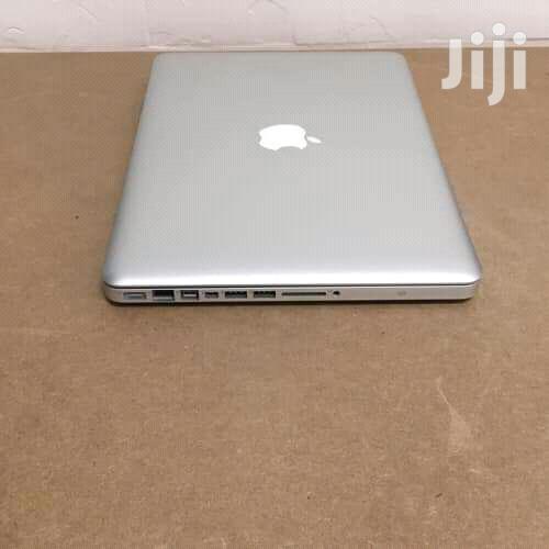 Laptop Apple MacBook Pro 4GB Intel Core i5 HDD 500GB
