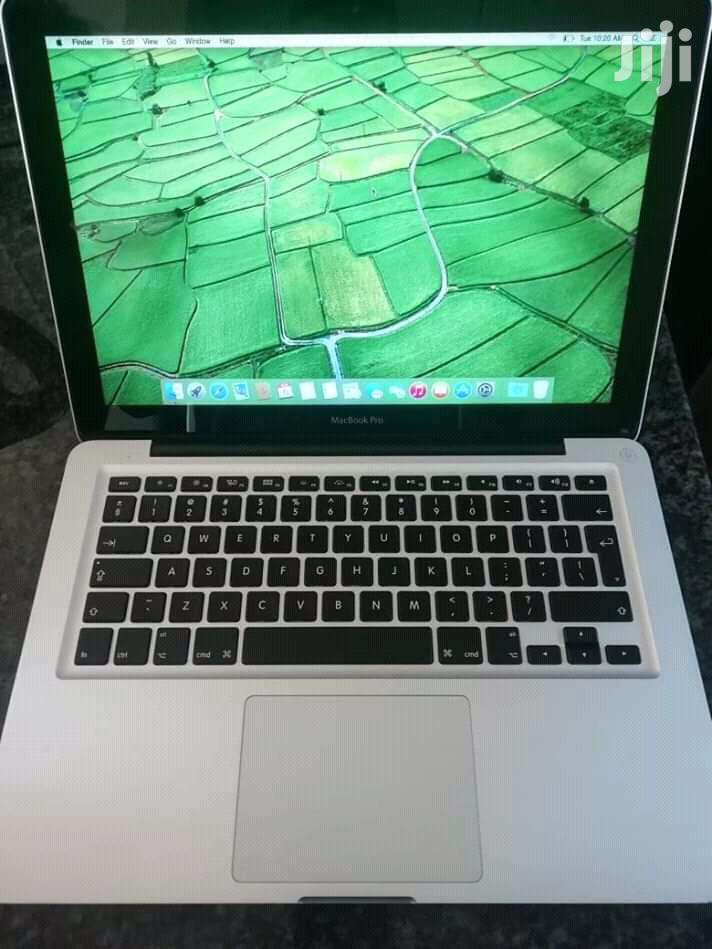 Laptop Apple MacBook Pro 4GB Intel Core i5 HDD 500GB
