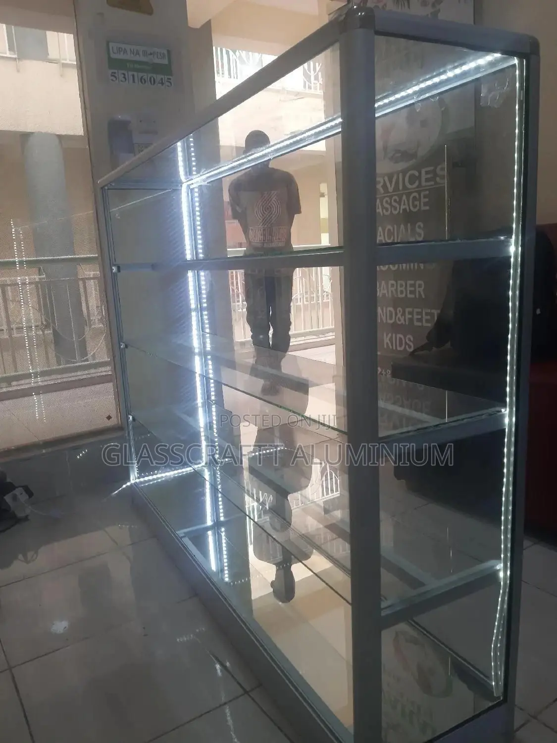 5mm Thick Shop Display