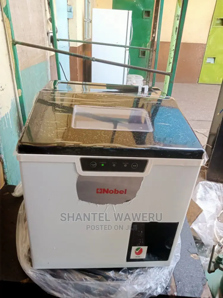 Ice Cube Machine