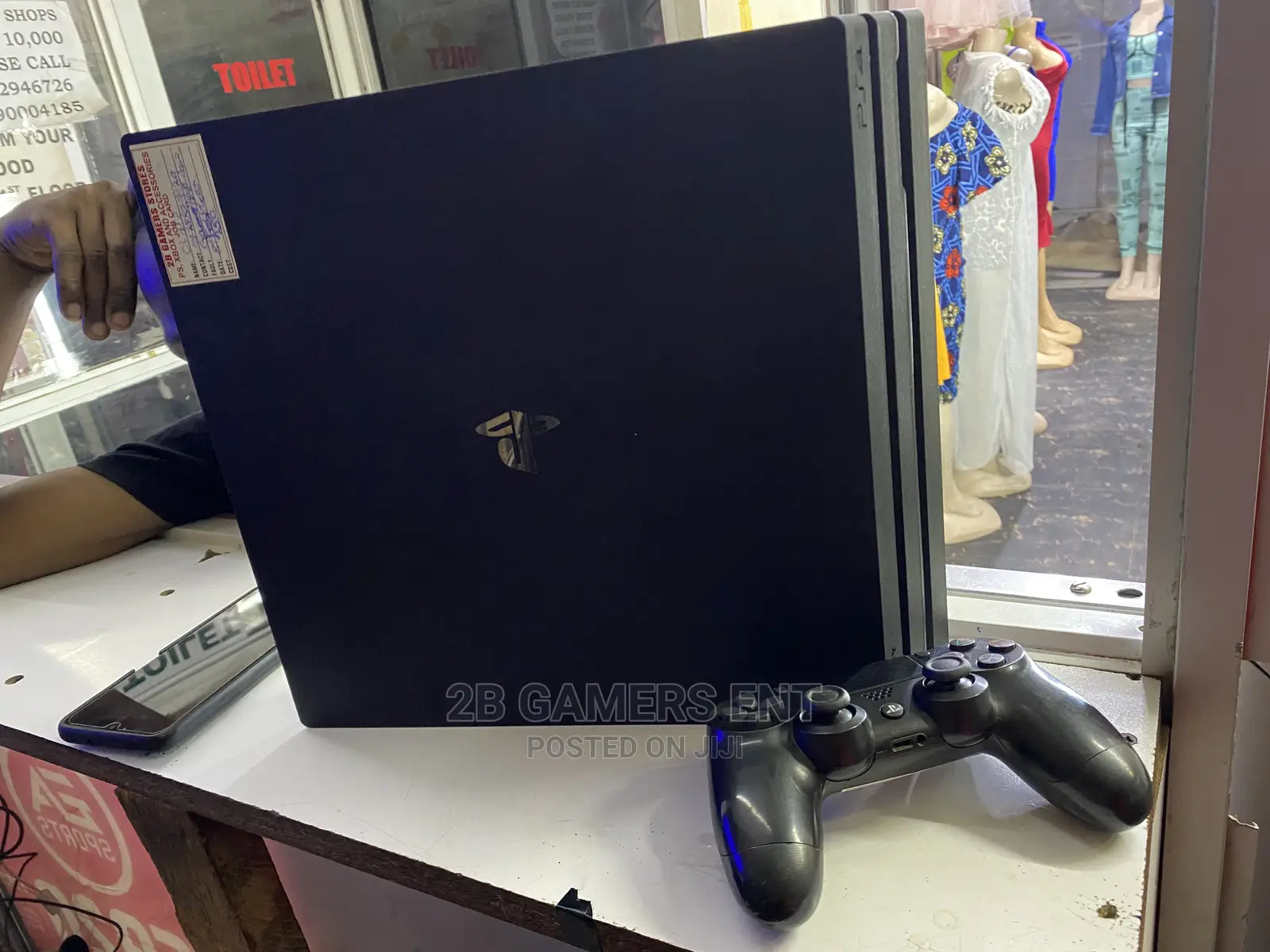 Play Station 4 Pro, Chipped, 20 Games