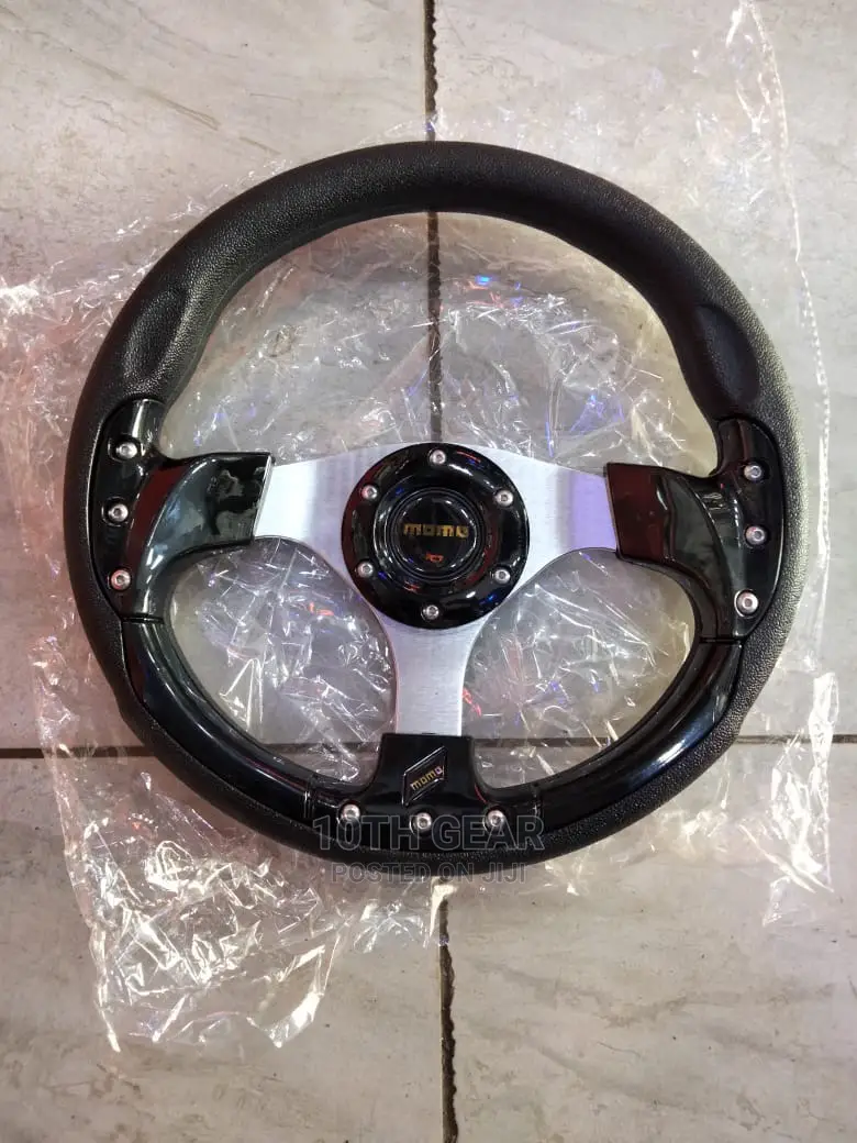 Steering Momo Black Thick Grip