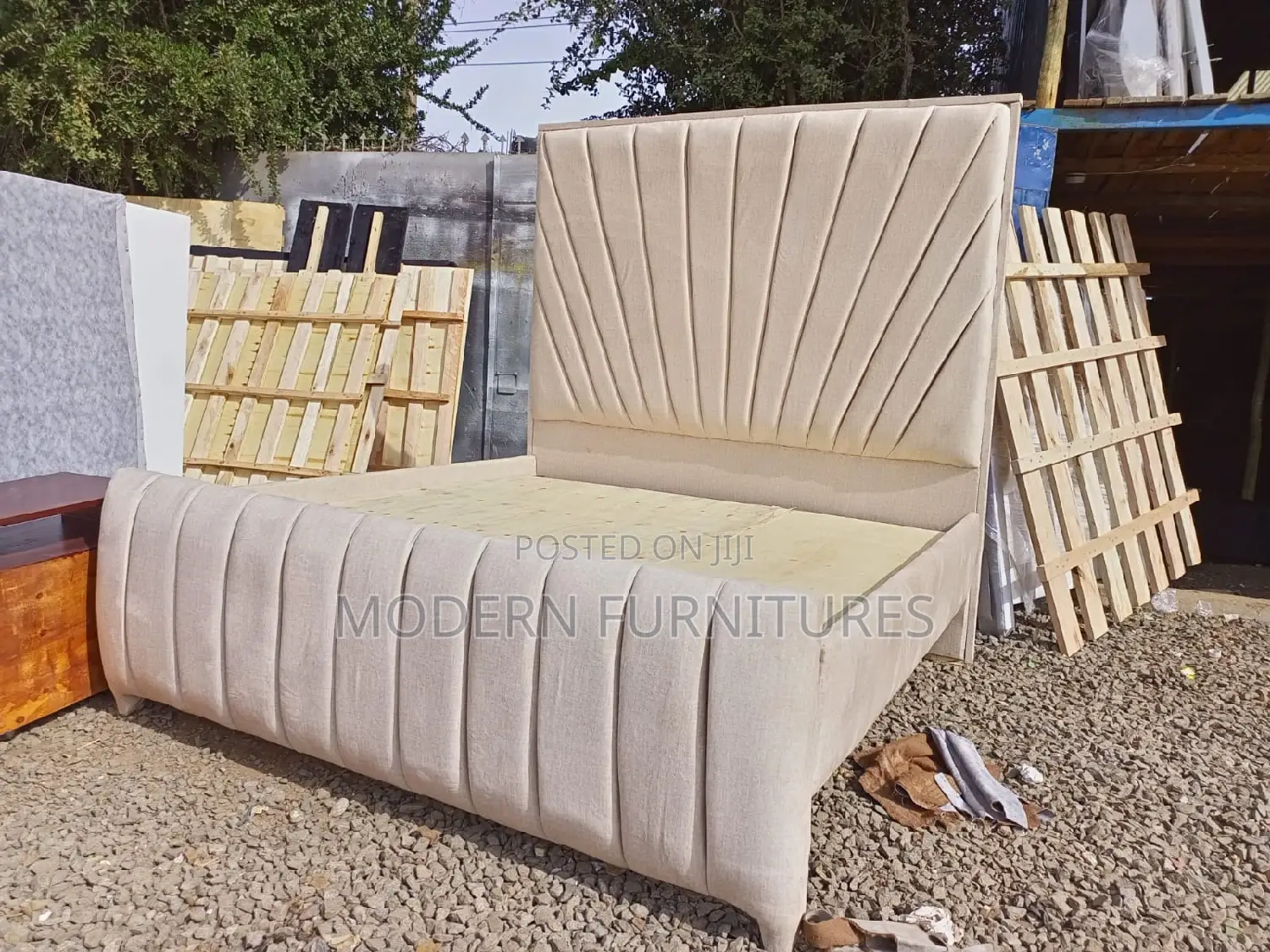 5/6 Modern Bed/Tufted Bed