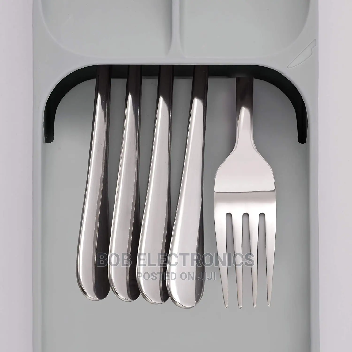 Minimalist Cutlery Organizer