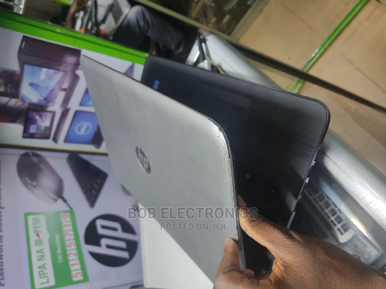 Laptop HP 14-Dq1088wm 4GB Intel Celeron 350GB