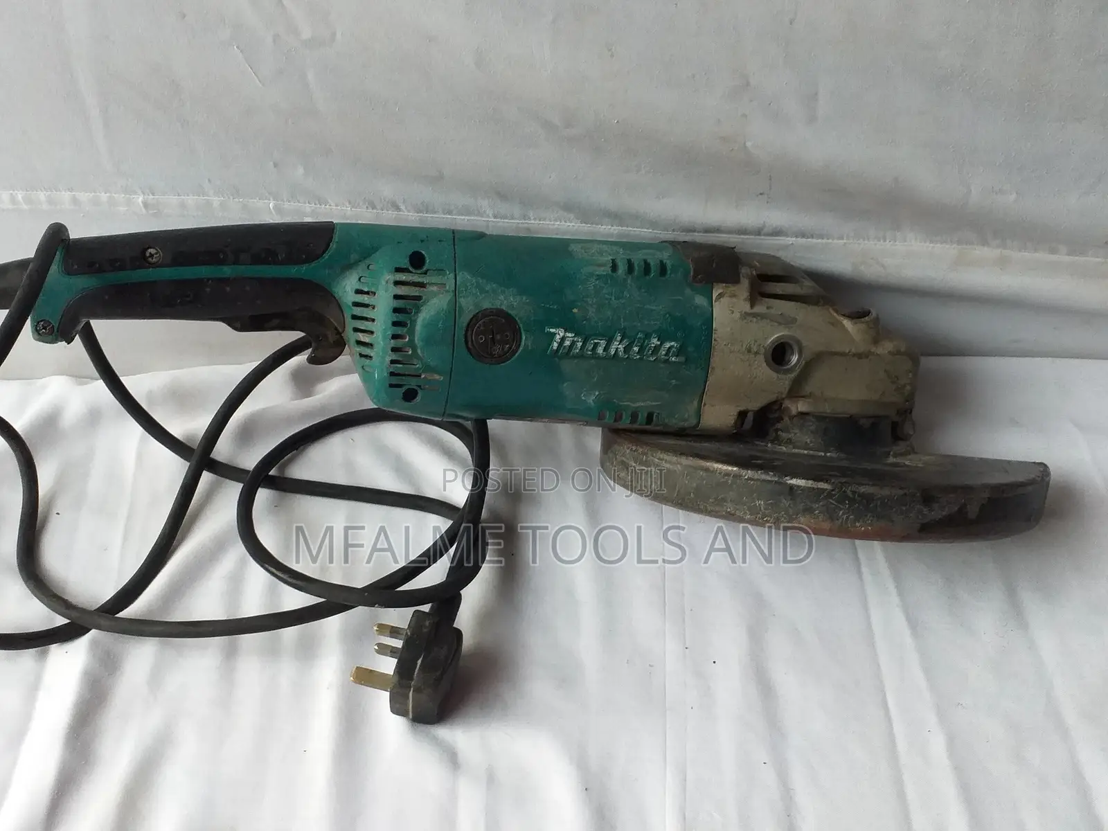 Angle Grinder - Genuine Makita 9 Inch Heavy Duty 240v- EX-UK
