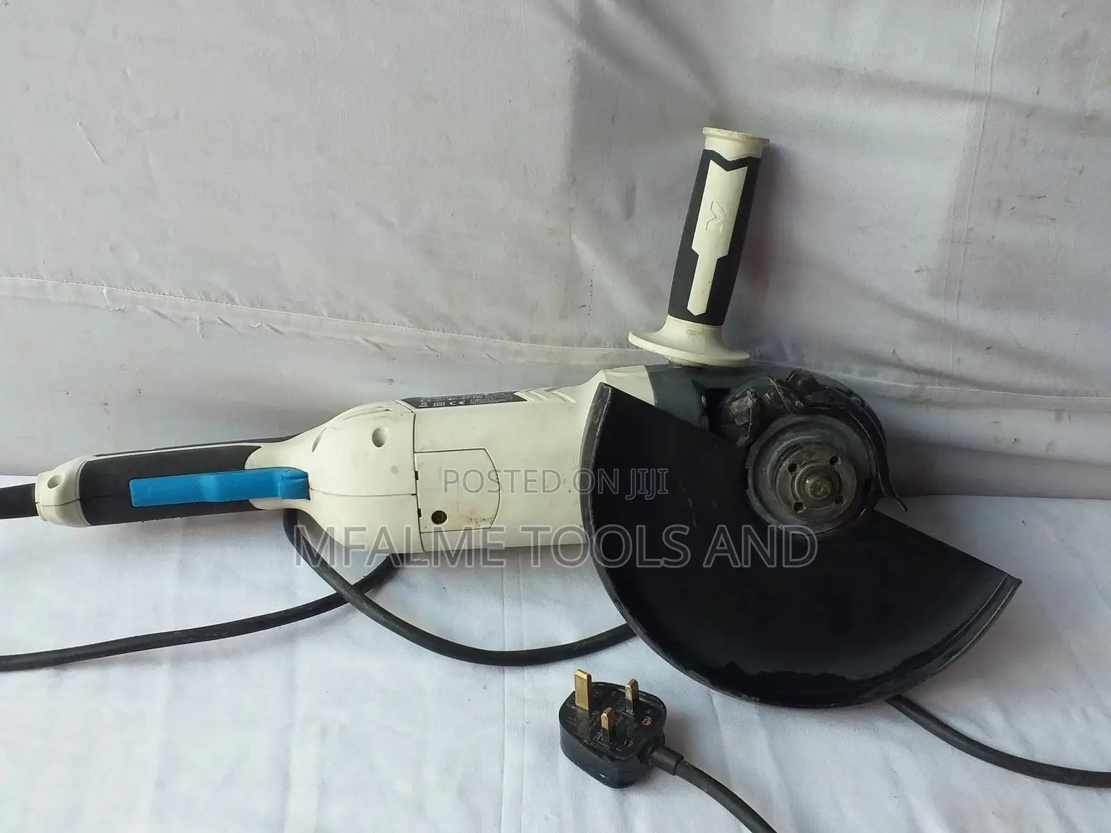Angle Grinder - Mac Allister 9 Inch Heavy Duty 240v- Ex-Uk