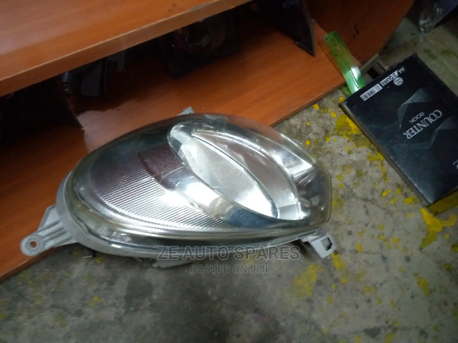 Passo 2012 Headlight Non Xenon