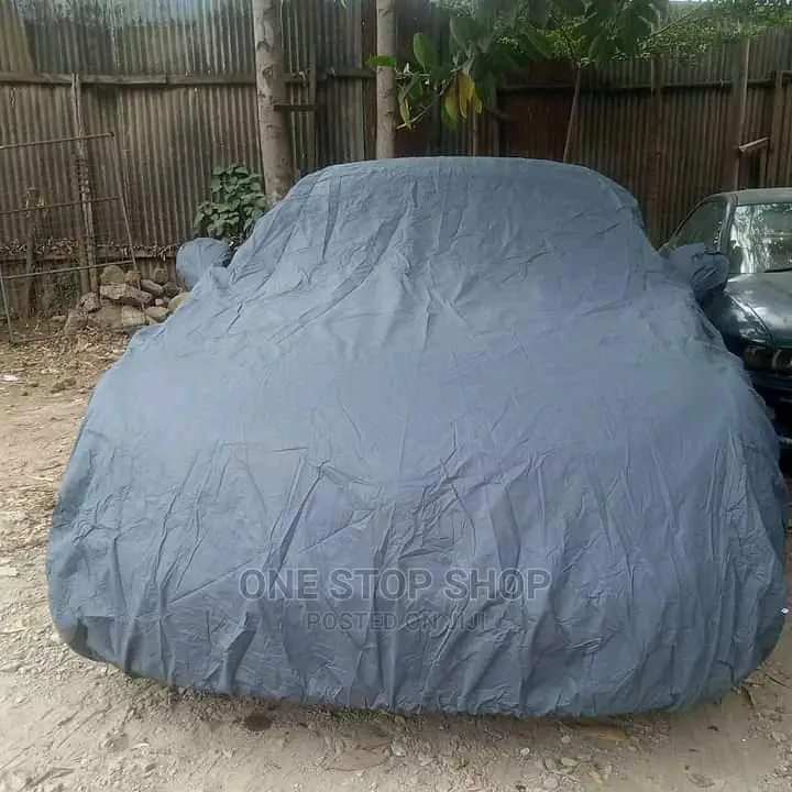 Saloon Car Fitted With Sun/Dust/Waterproof Car Covers