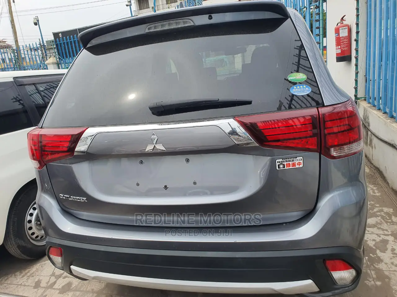 Mitsubishi Outlander 2017 Silver