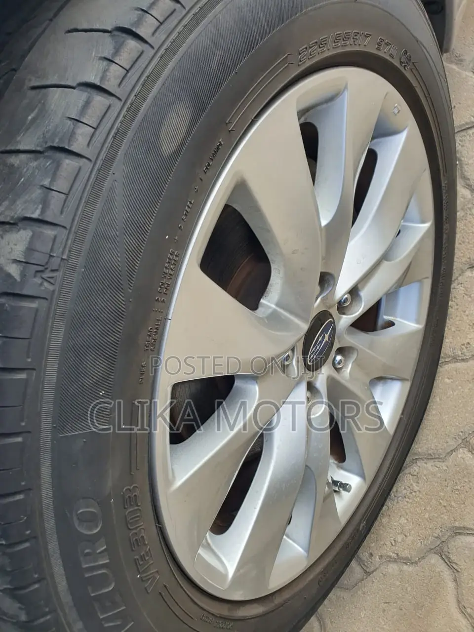 Subaru Legacy 2016 Silver