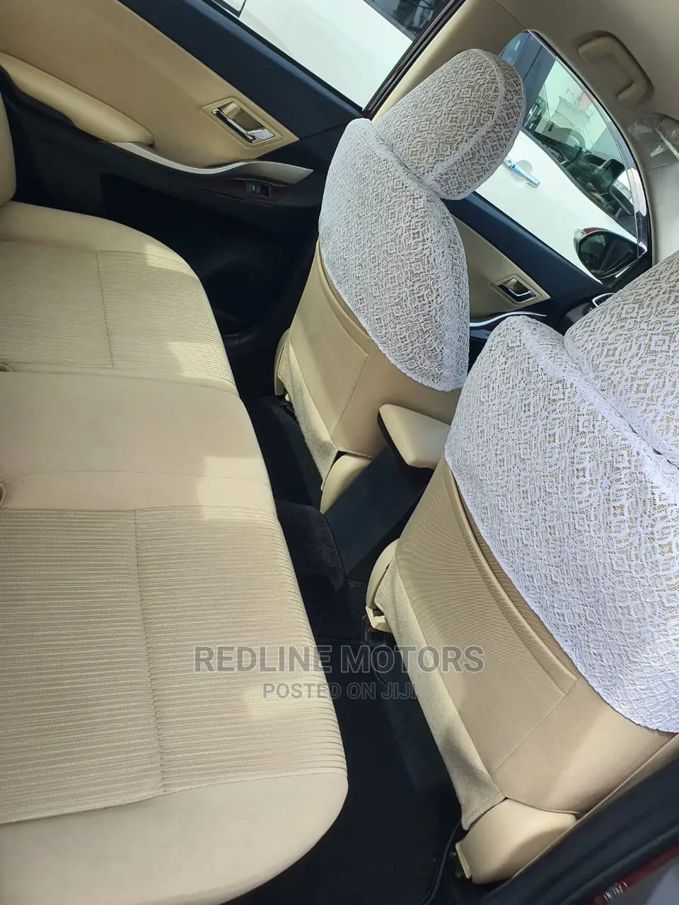 Toyota Premio 2016 Red