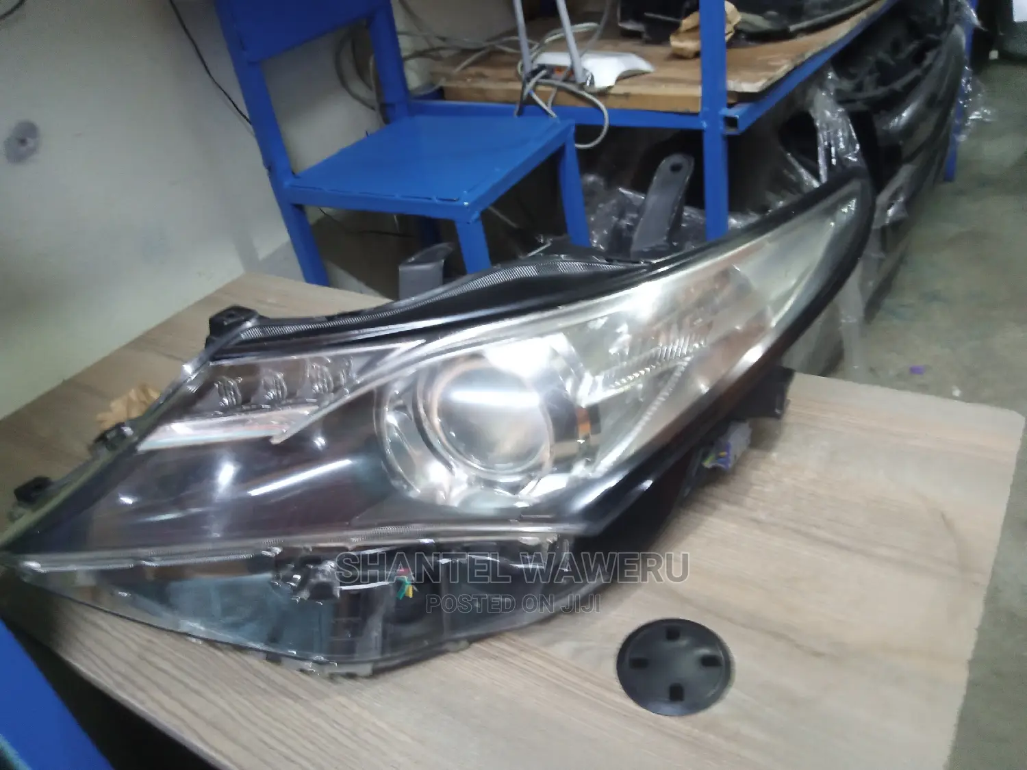 Auris 2014 Headlights
