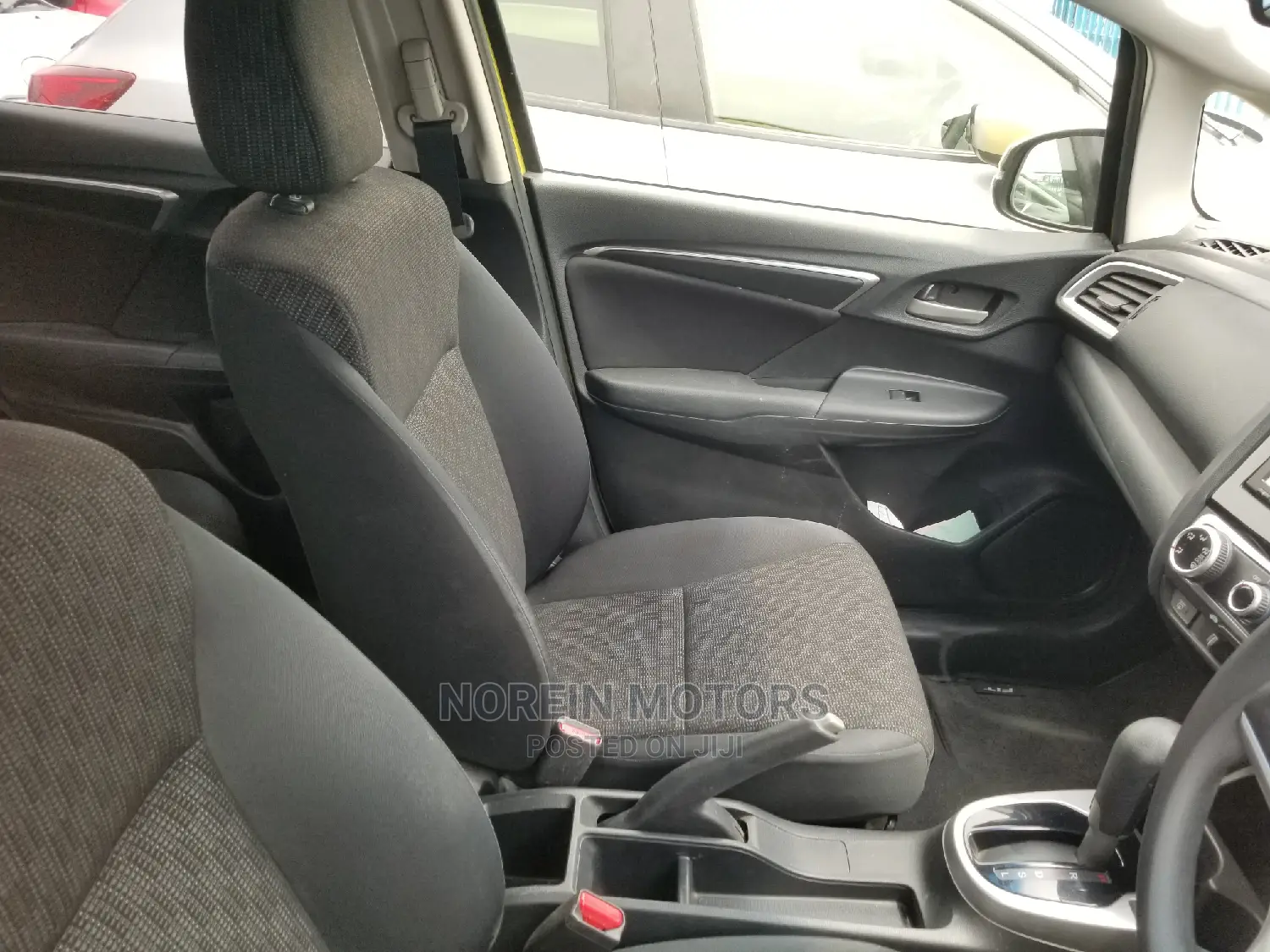 Honda Fit 2014 Yellow