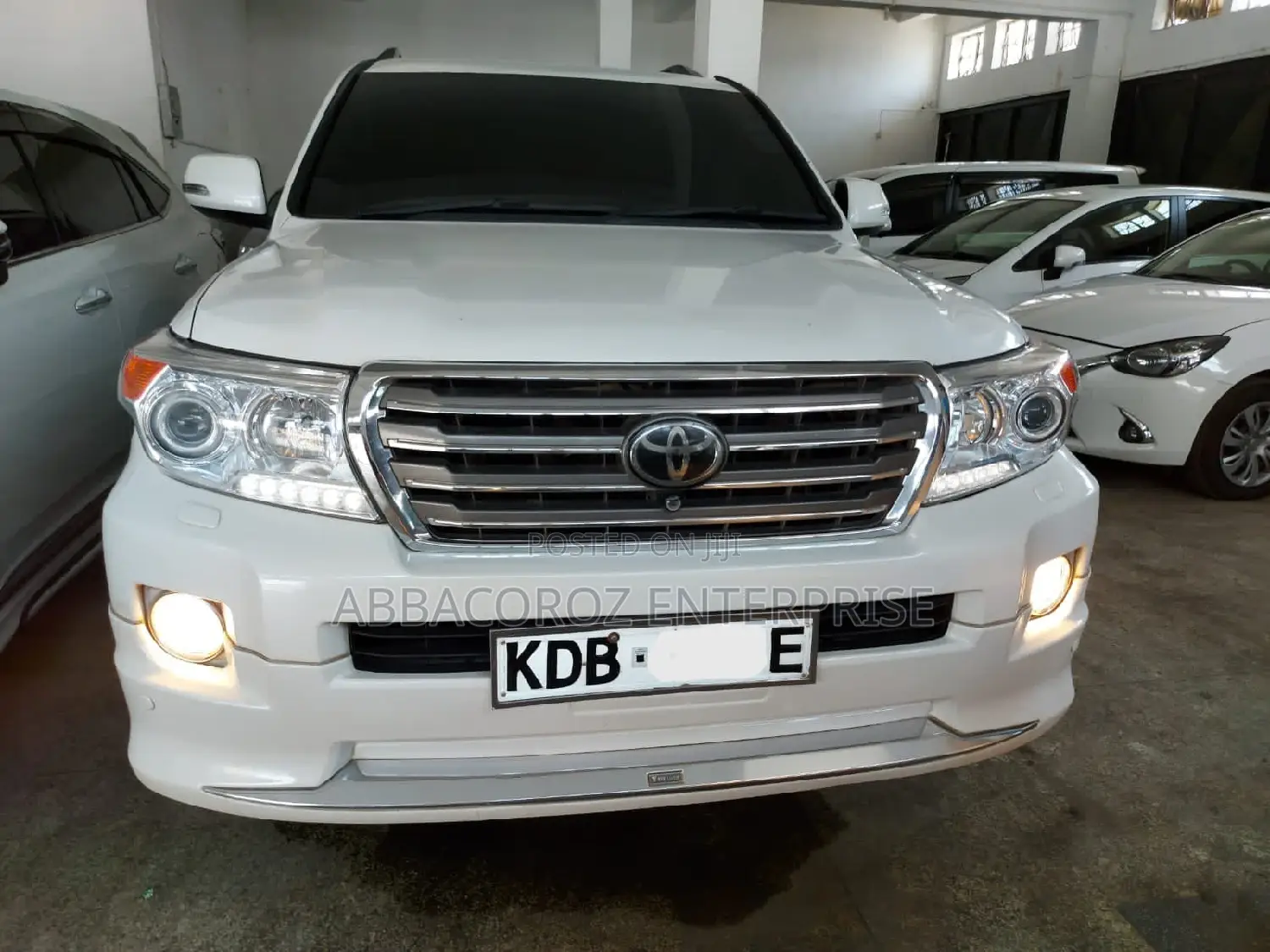 Toyota Land Cruiser 2014 4.6 V8 ZX White