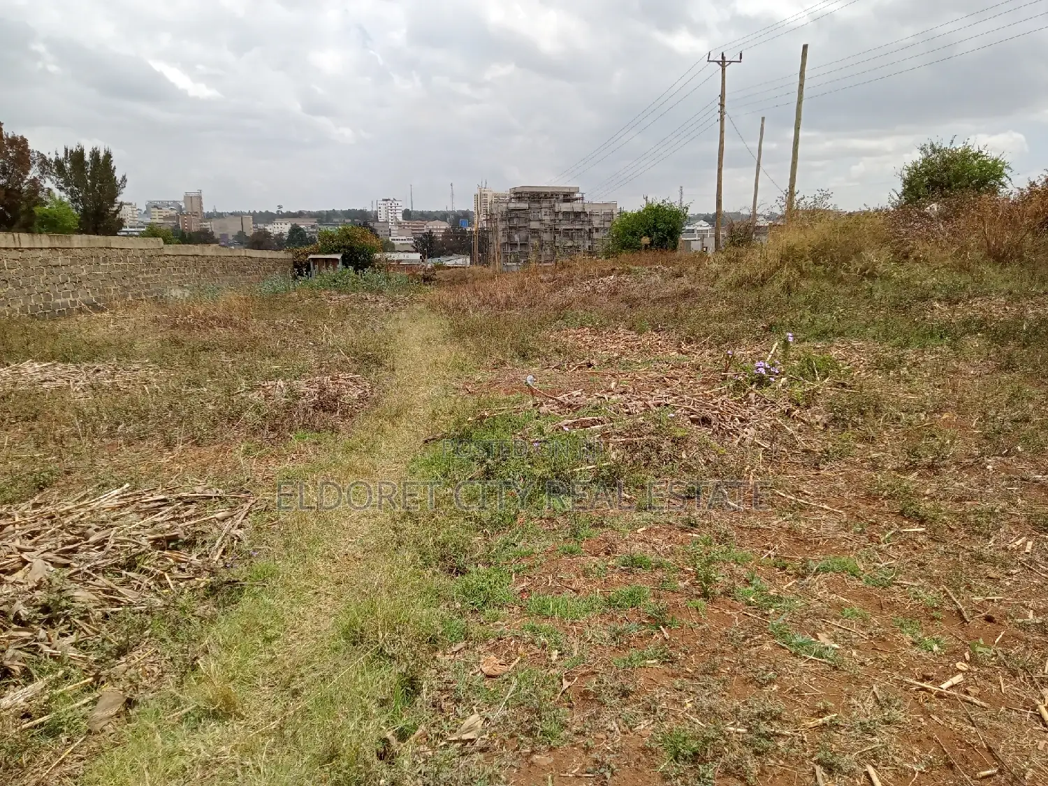 1/2acre Pioneer Estate With Title