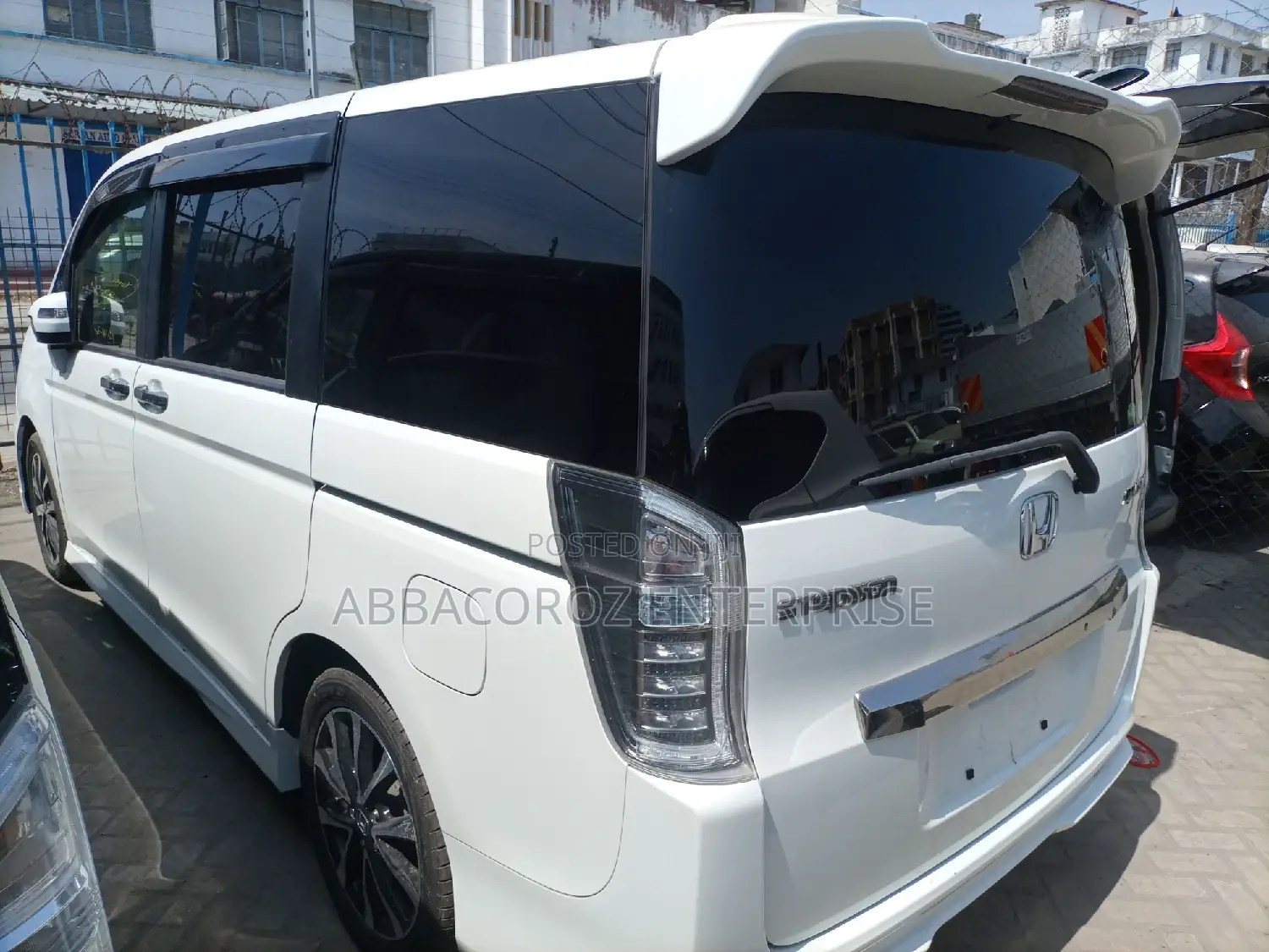 Honda Stepwgn 2014 White