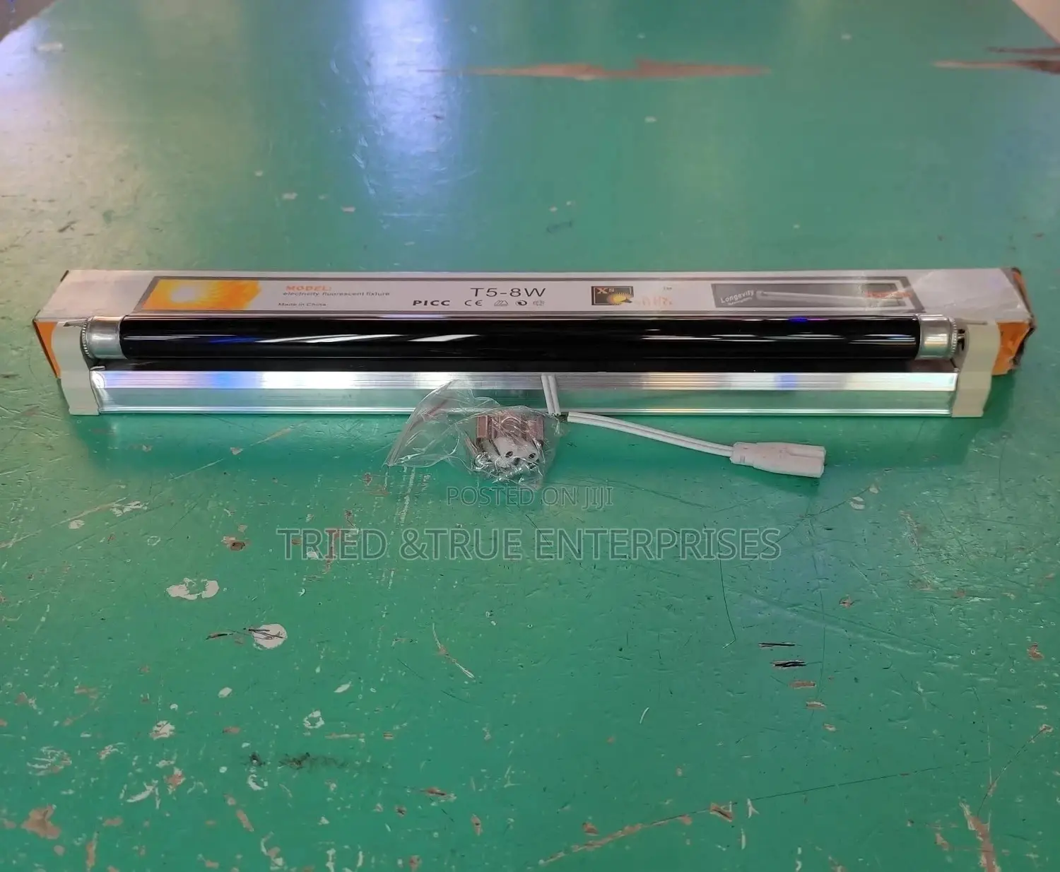 Money Detector Tubelight