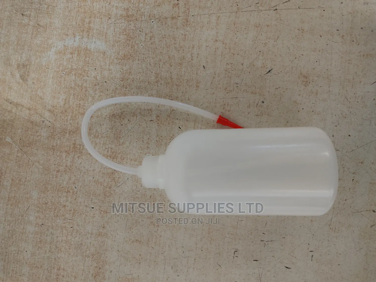 2 Pairs of Wash Bottle (4)
