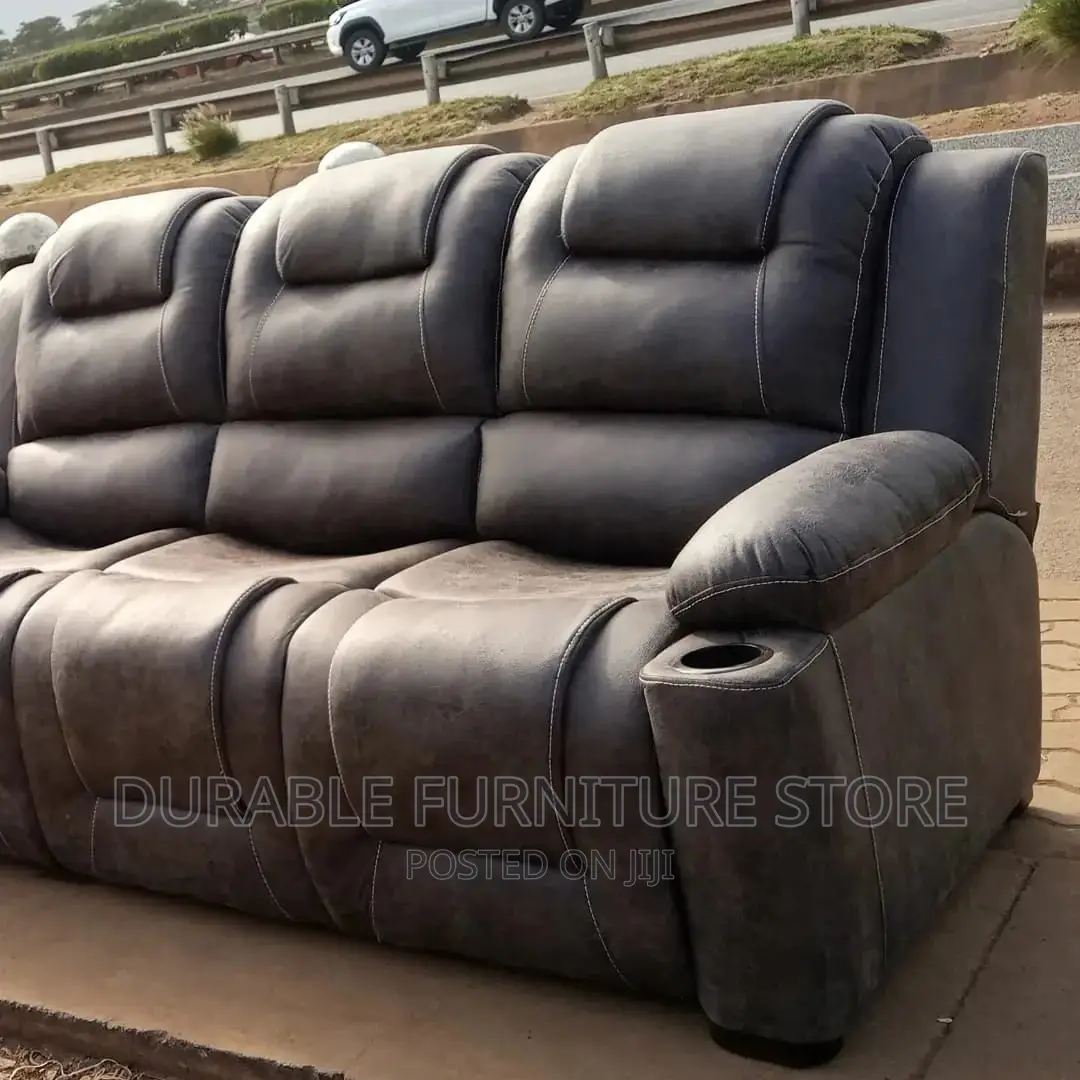 Comfortable Recliner Sofa 7seater