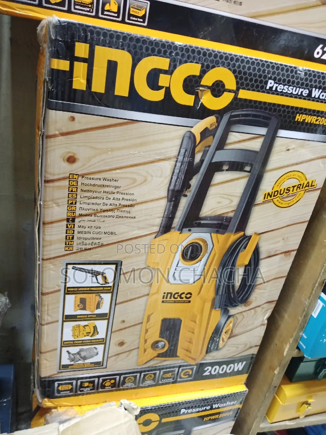 INGCO 1400W Carwash Machine