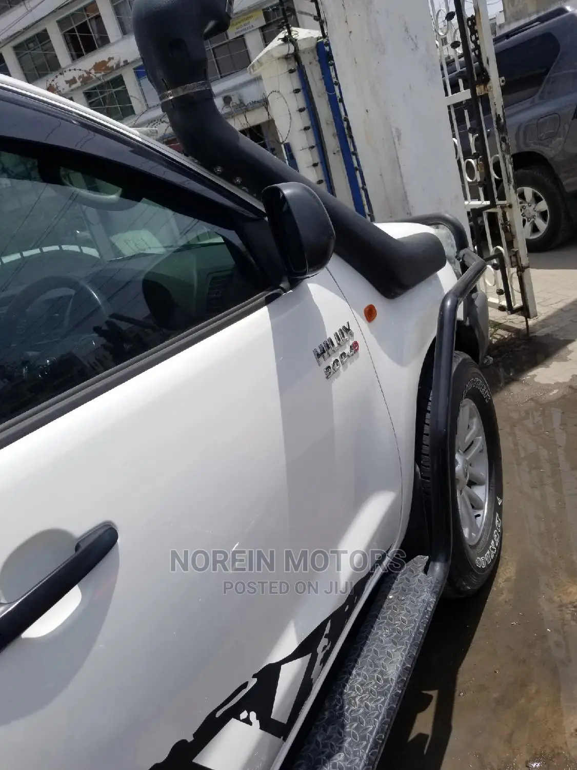 Toyota Hilux 2014 White