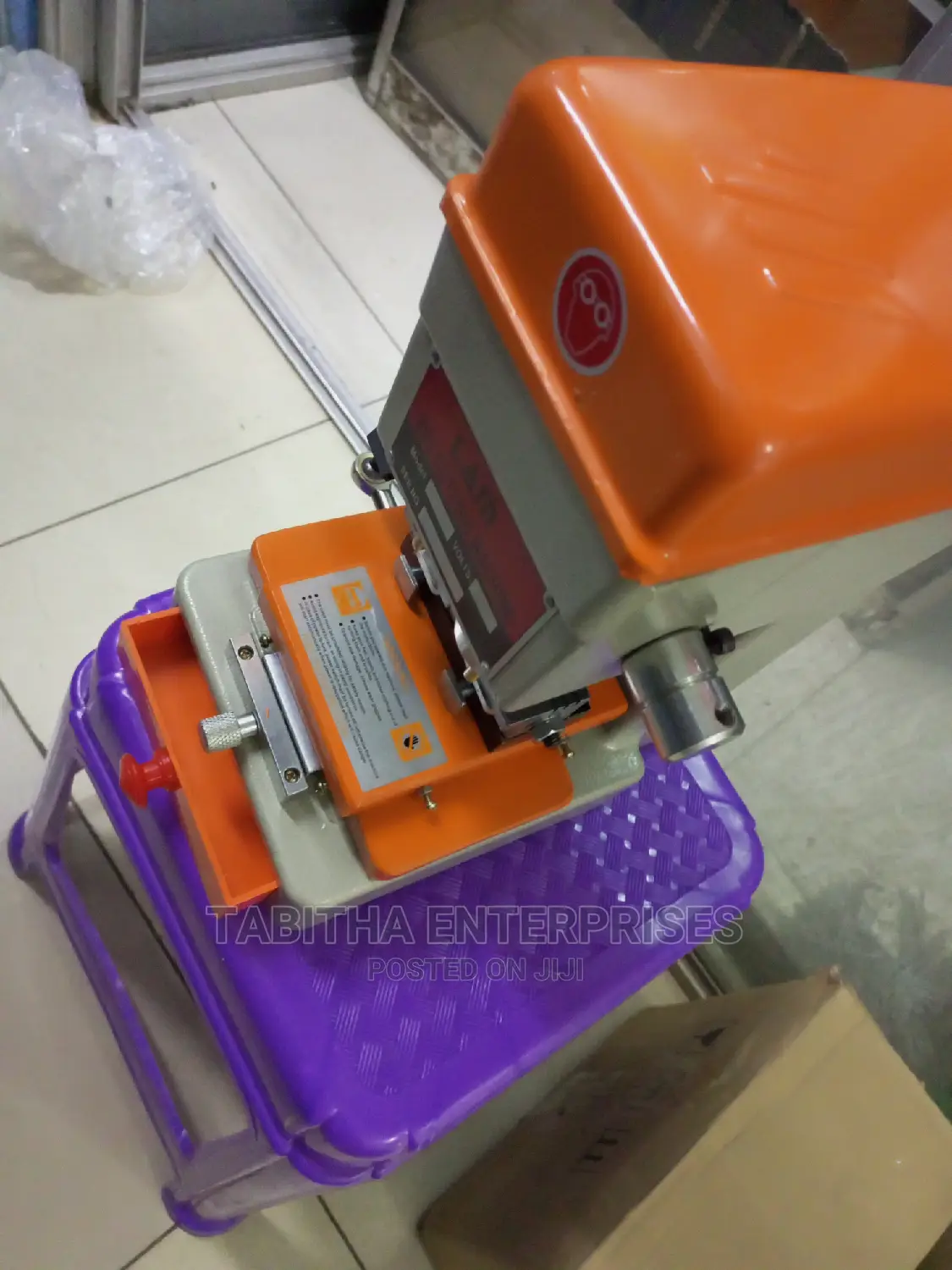 Key  Cutting Machine