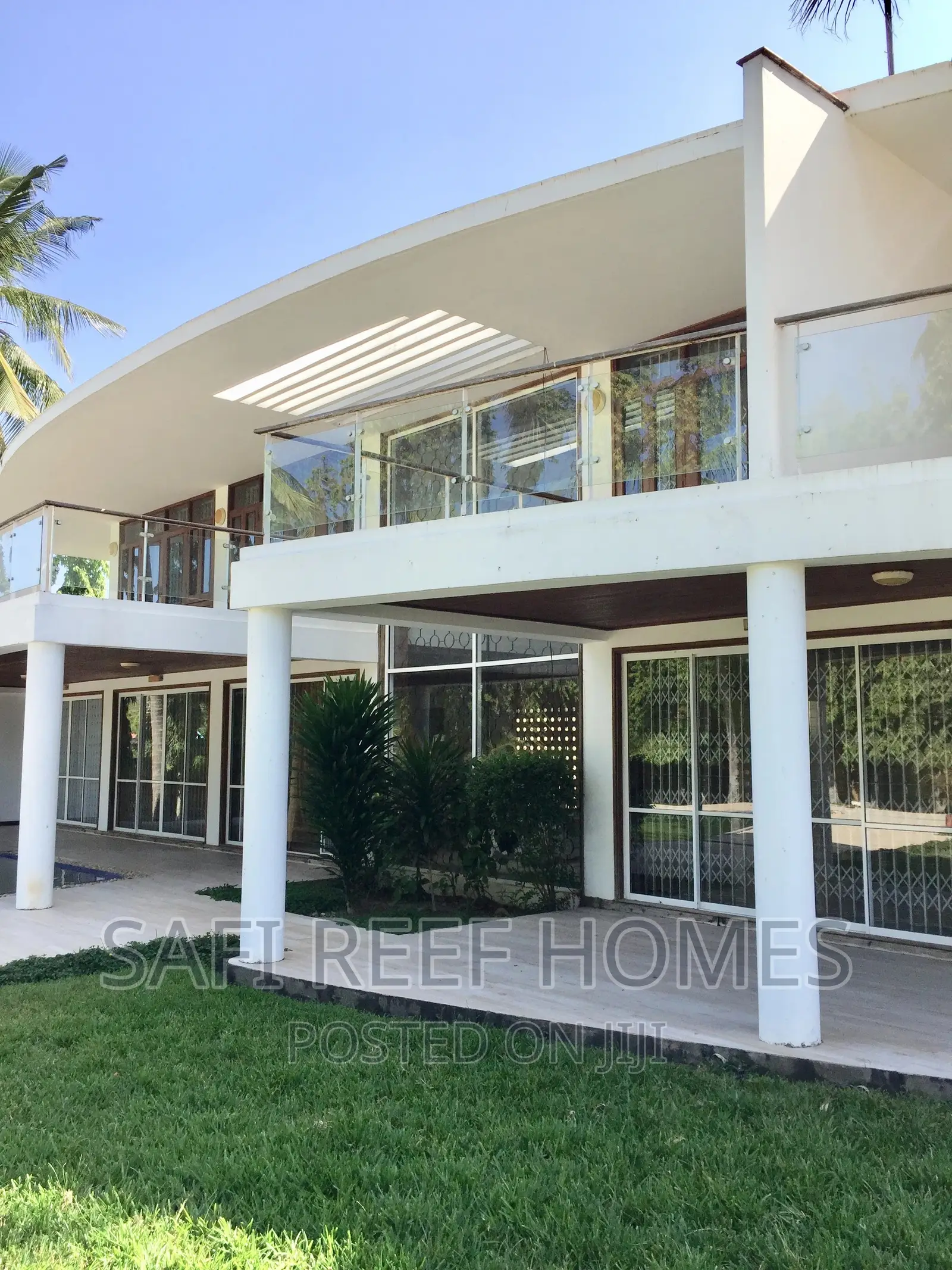 5bdrm Maisonette in Nyali for Sale