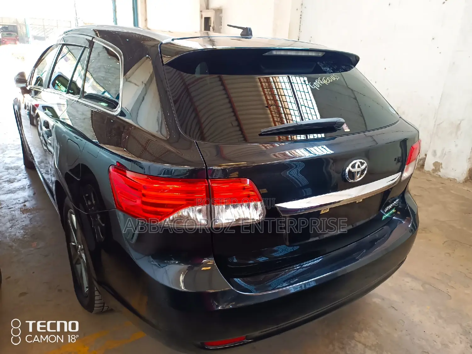 Toyota Avensis 2015 Black