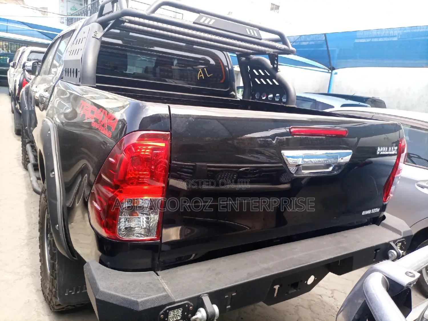 Toyota Hilux 2016 Black