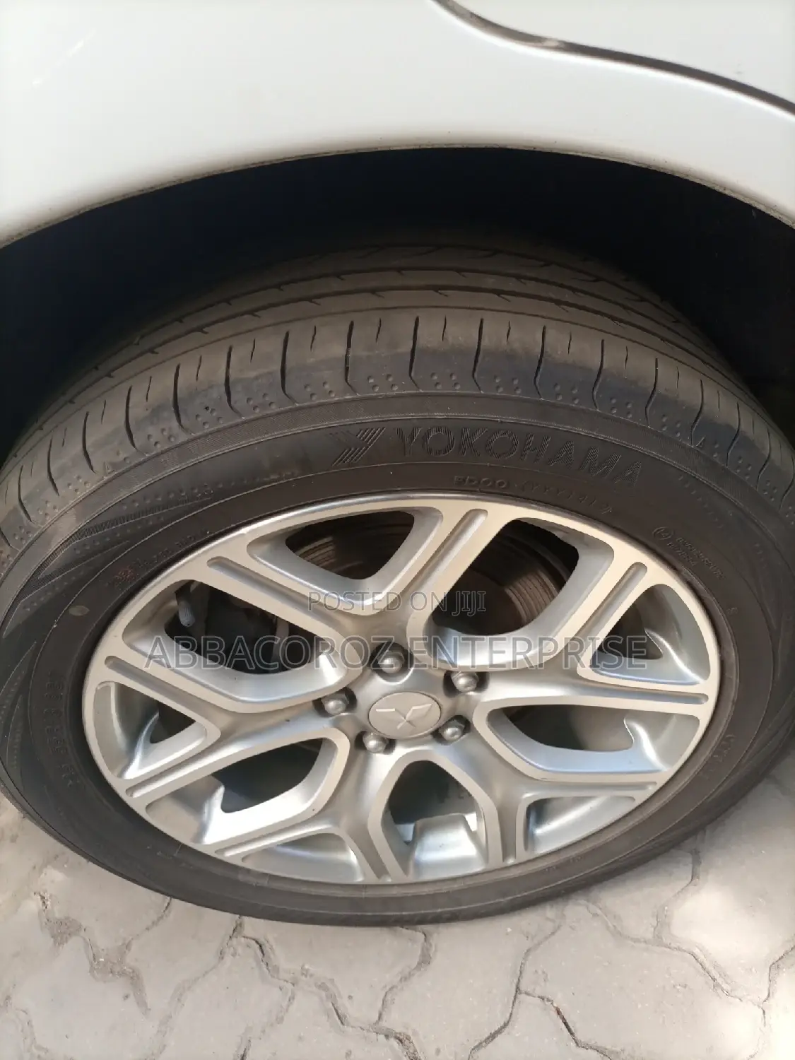 Mitsubishi Outlander 2015 White
