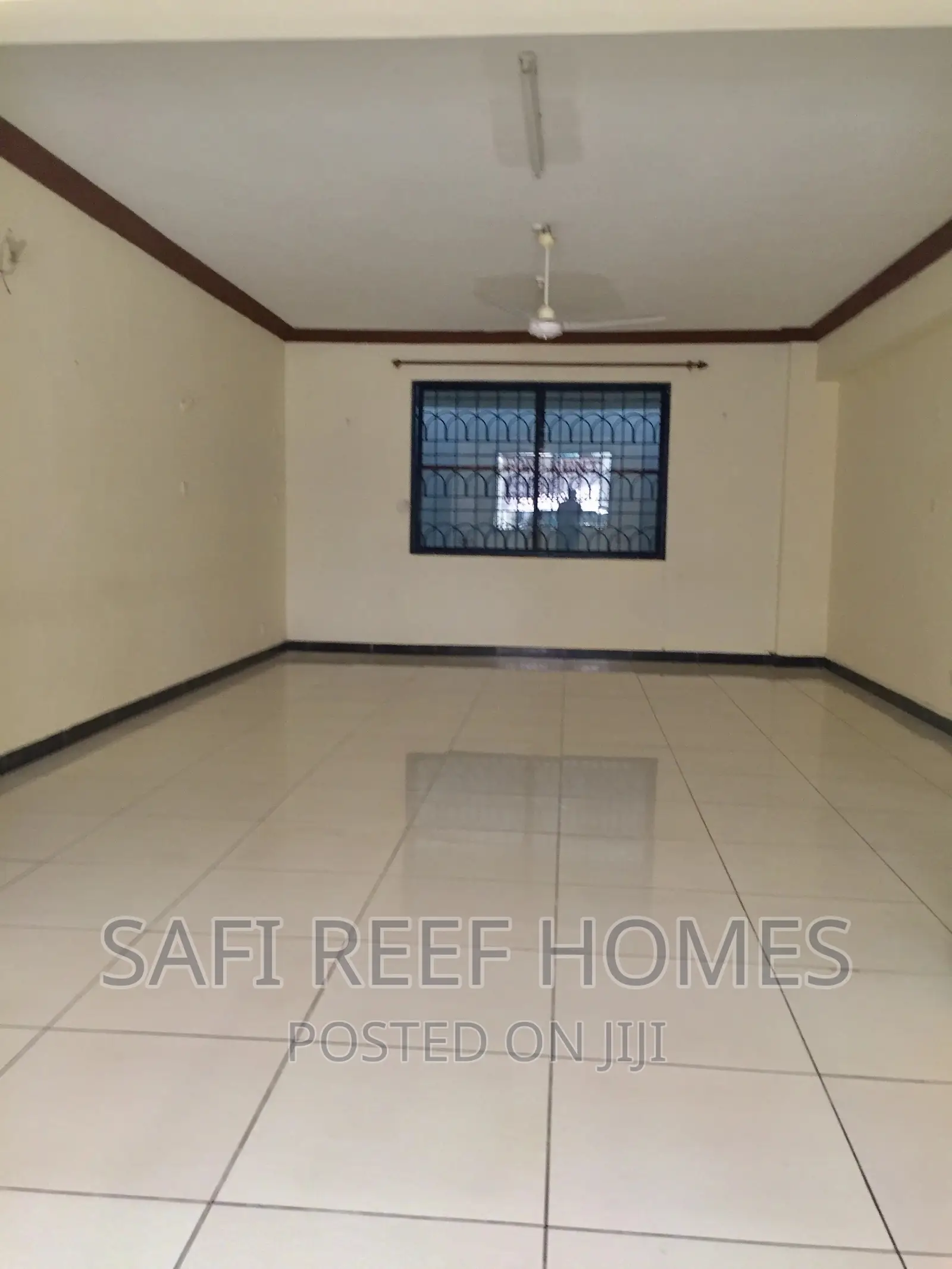 4bdrm Apartment in Kizingo for Rent